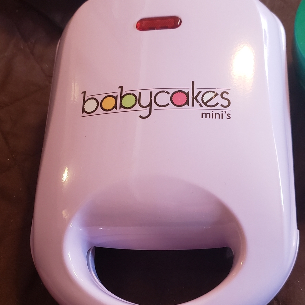 Babycakes cake pop maker